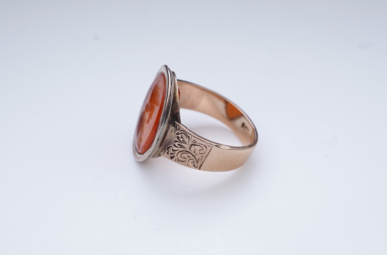 A carnelian intaglio ring, late 19th/early 20th century